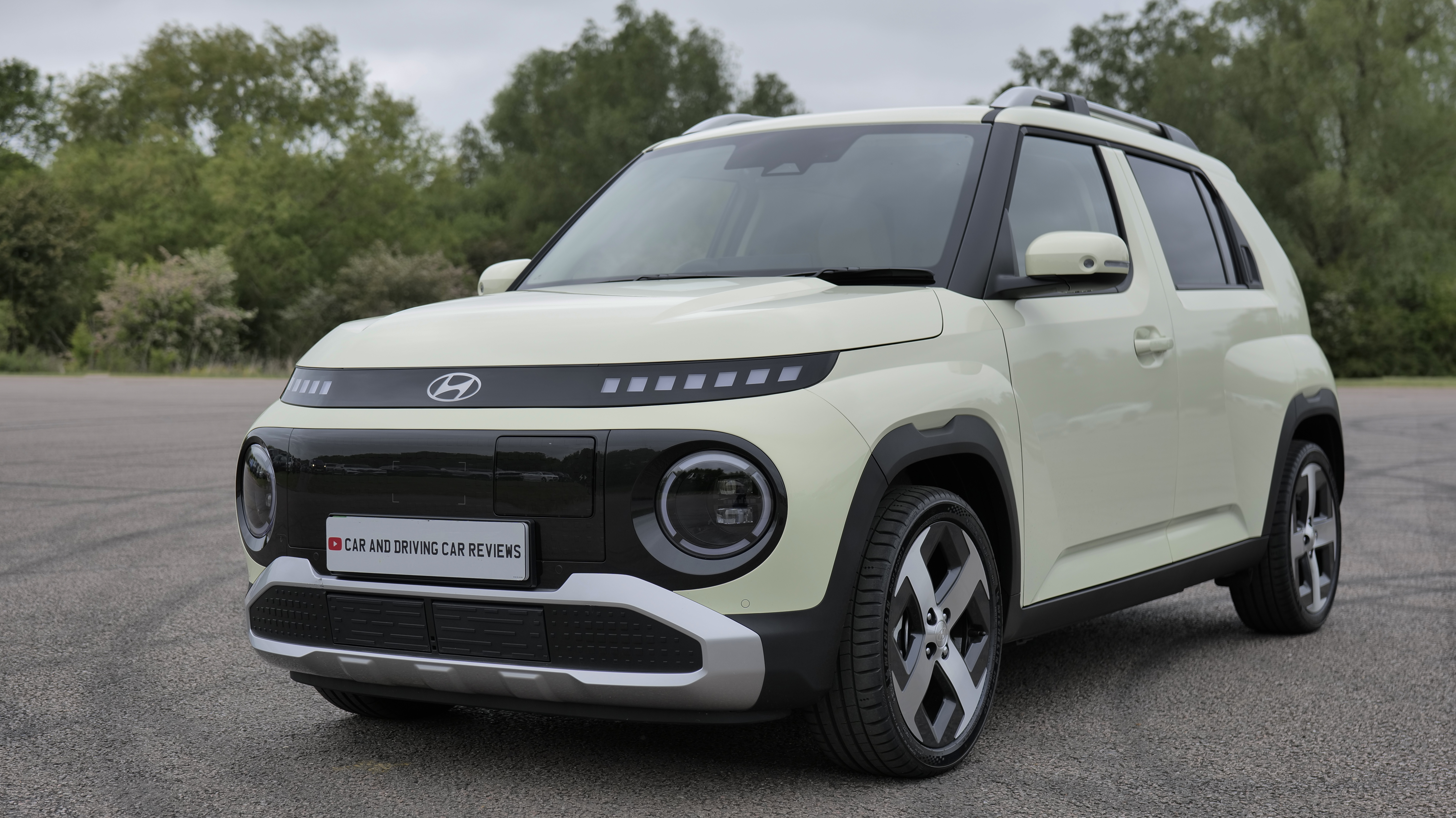 HYUNDAI INSTER ELECTRIC HATCHBACK 85kW 02 49kWh 5dr Auto [No Heat Pump]